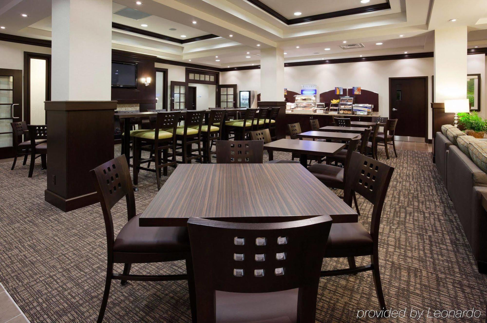 Holiday Inn Express & Suites New Liskeard מראה חיצוני תמונה