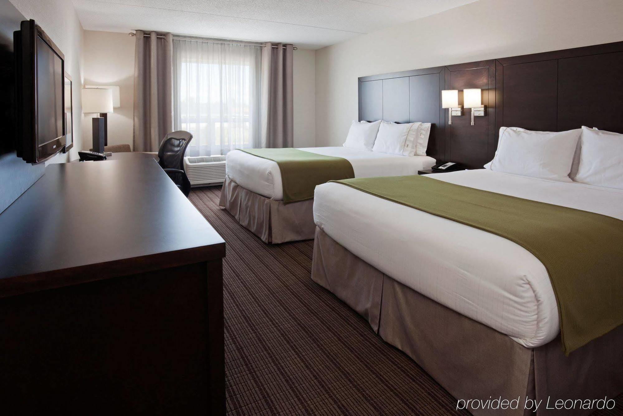 Holiday Inn Express & Suites New Liskeard מראה חיצוני תמונה