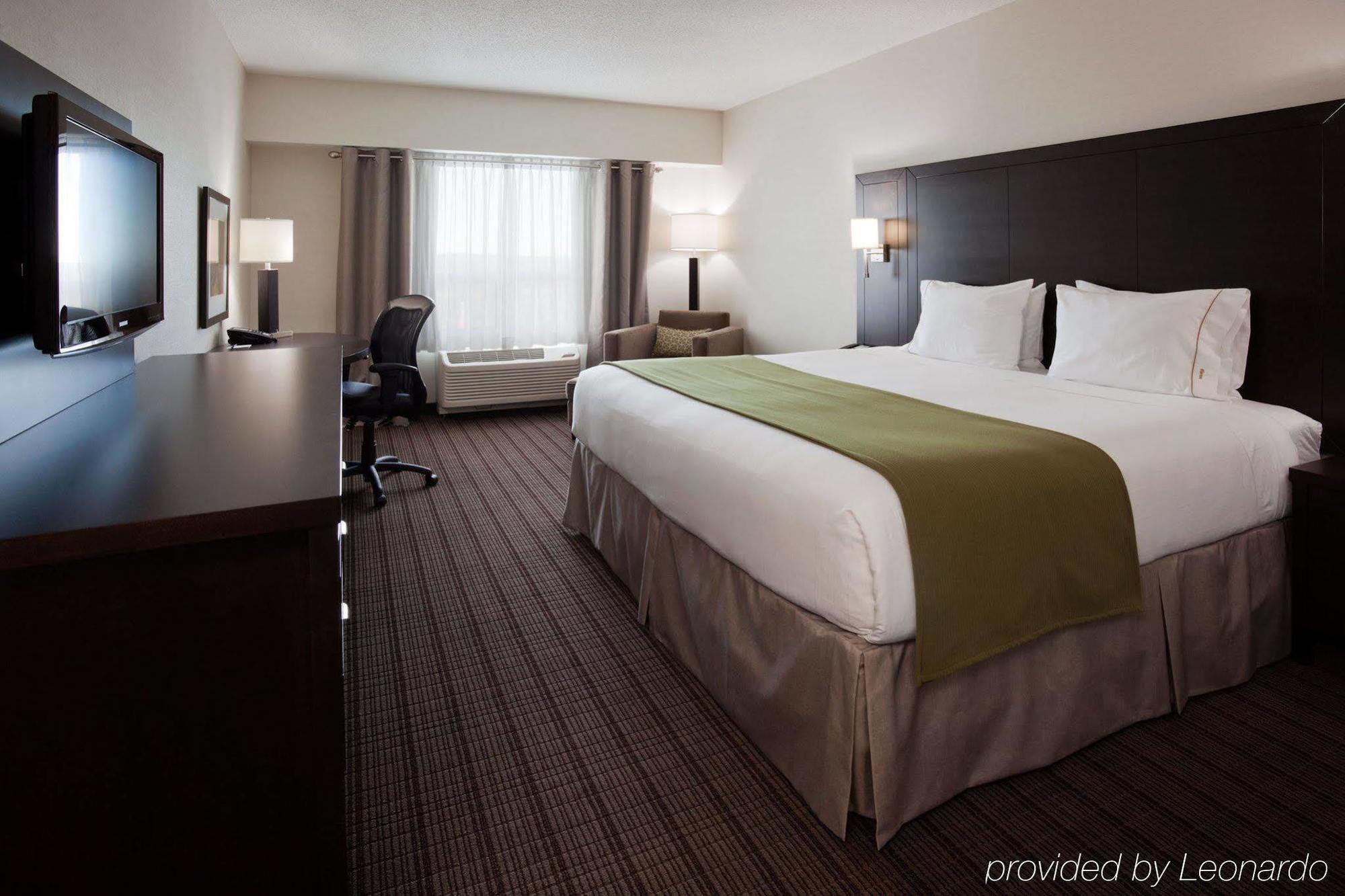 Holiday Inn Express & Suites New Liskeard חדר תמונה