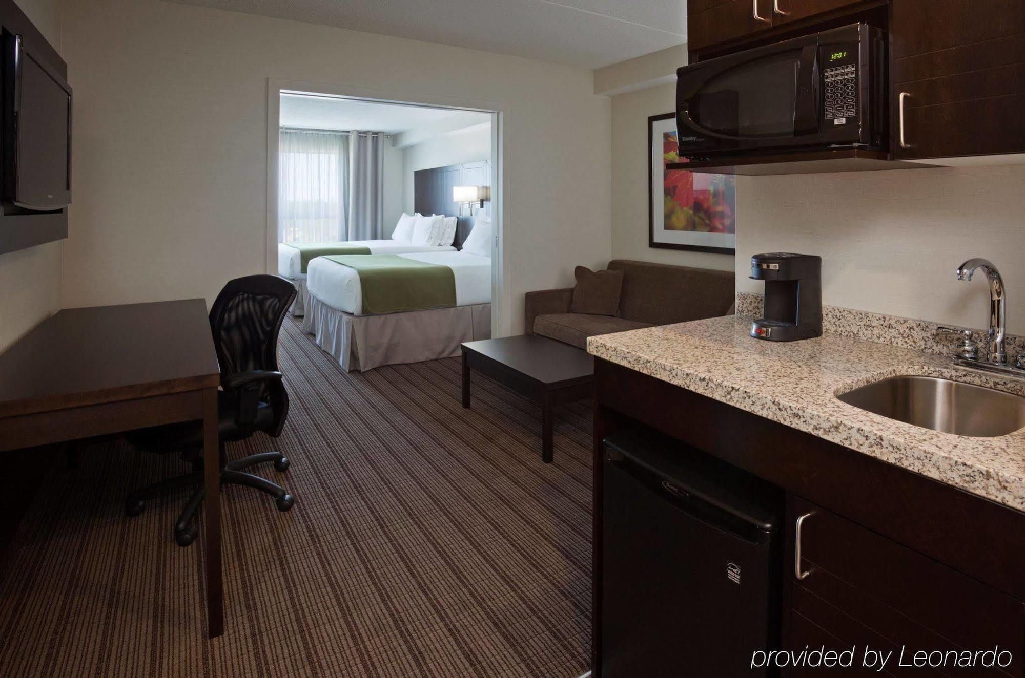 Holiday Inn Express & Suites New Liskeard מראה חיצוני תמונה