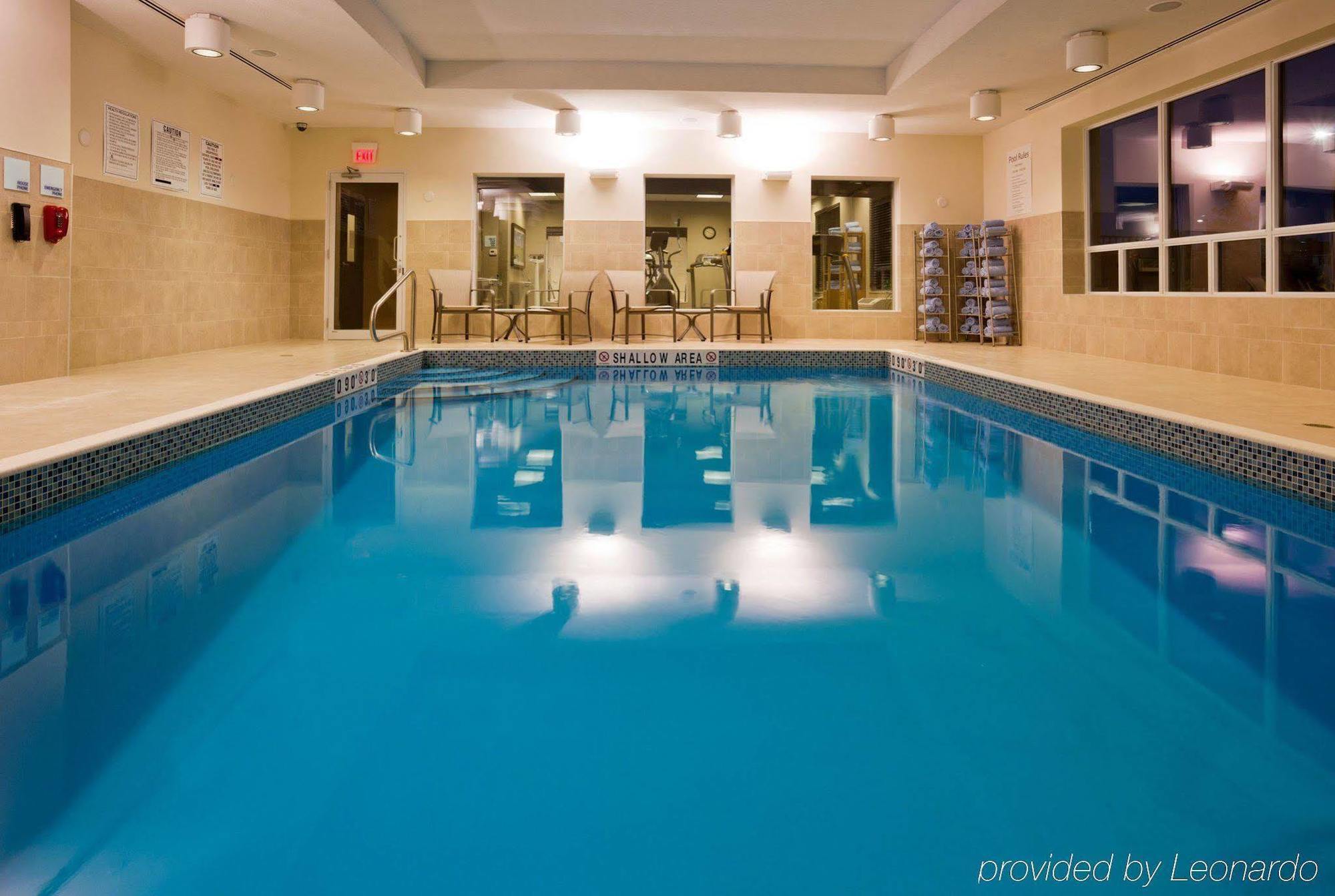 Holiday Inn Express & Suites New Liskeard מראה חיצוני תמונה