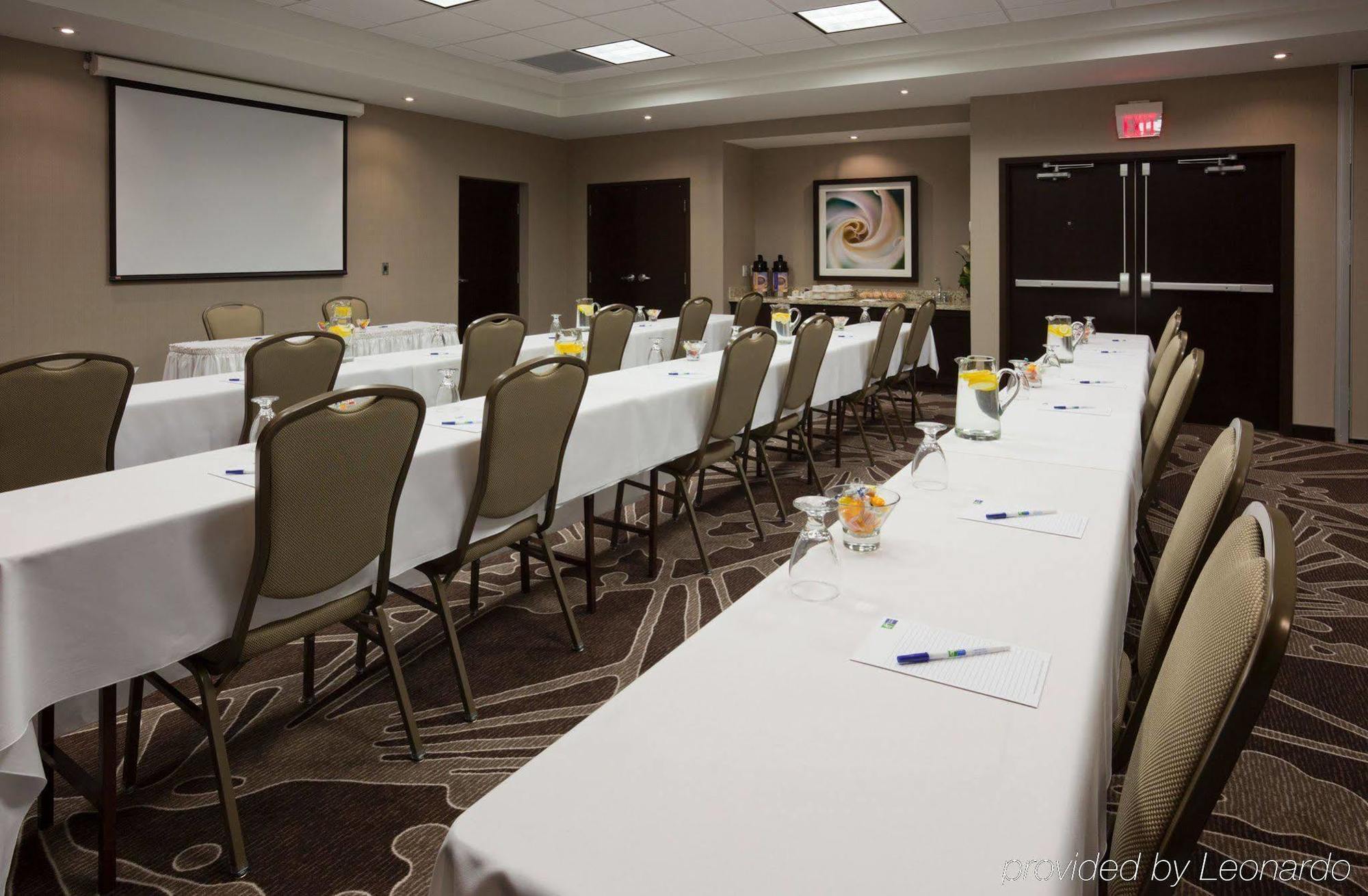 Holiday Inn Express & Suites New Liskeard מתקנים תמונה