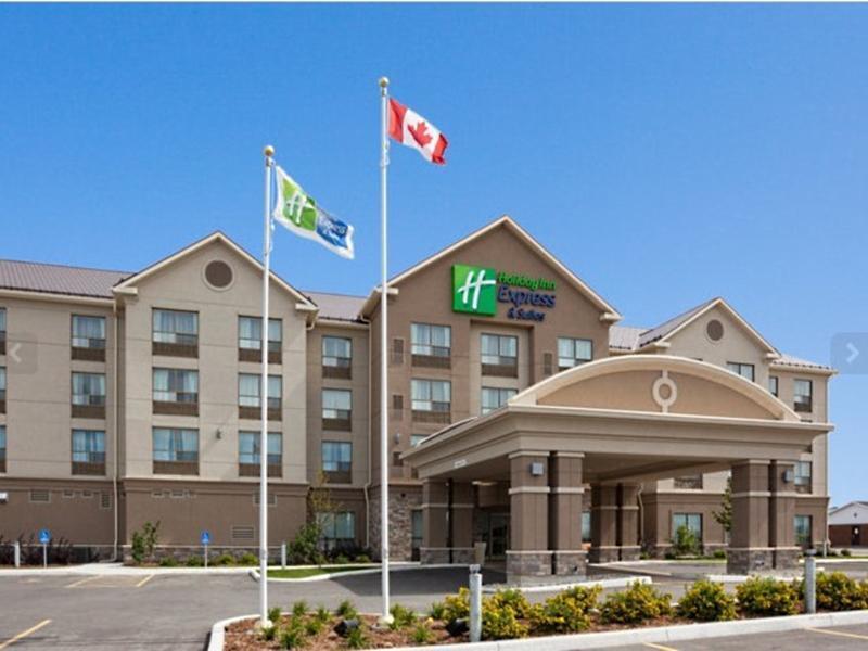 Holiday Inn Express & Suites New Liskeard מראה חיצוני תמונה